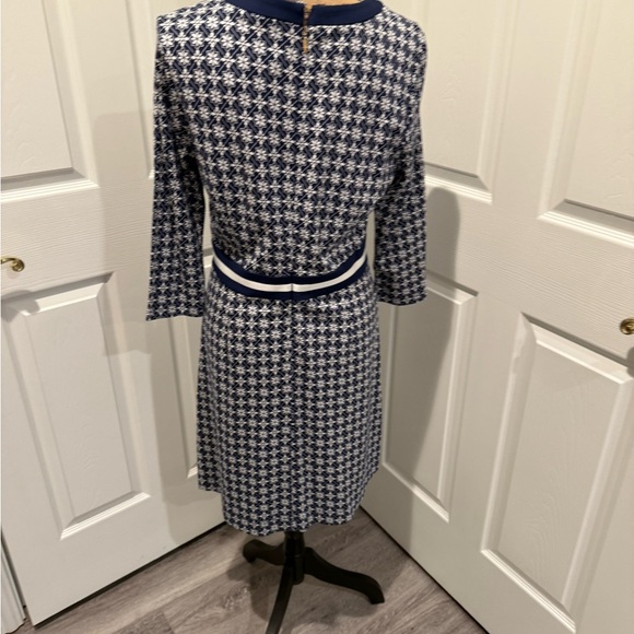 NWT Draper James Navy and White Patterned Fit-and-Flare Dress - Picture 4 of 7